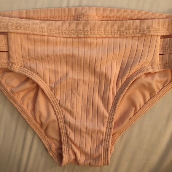 Seafolly bikini bottoms- like new - Picture 4 of 5